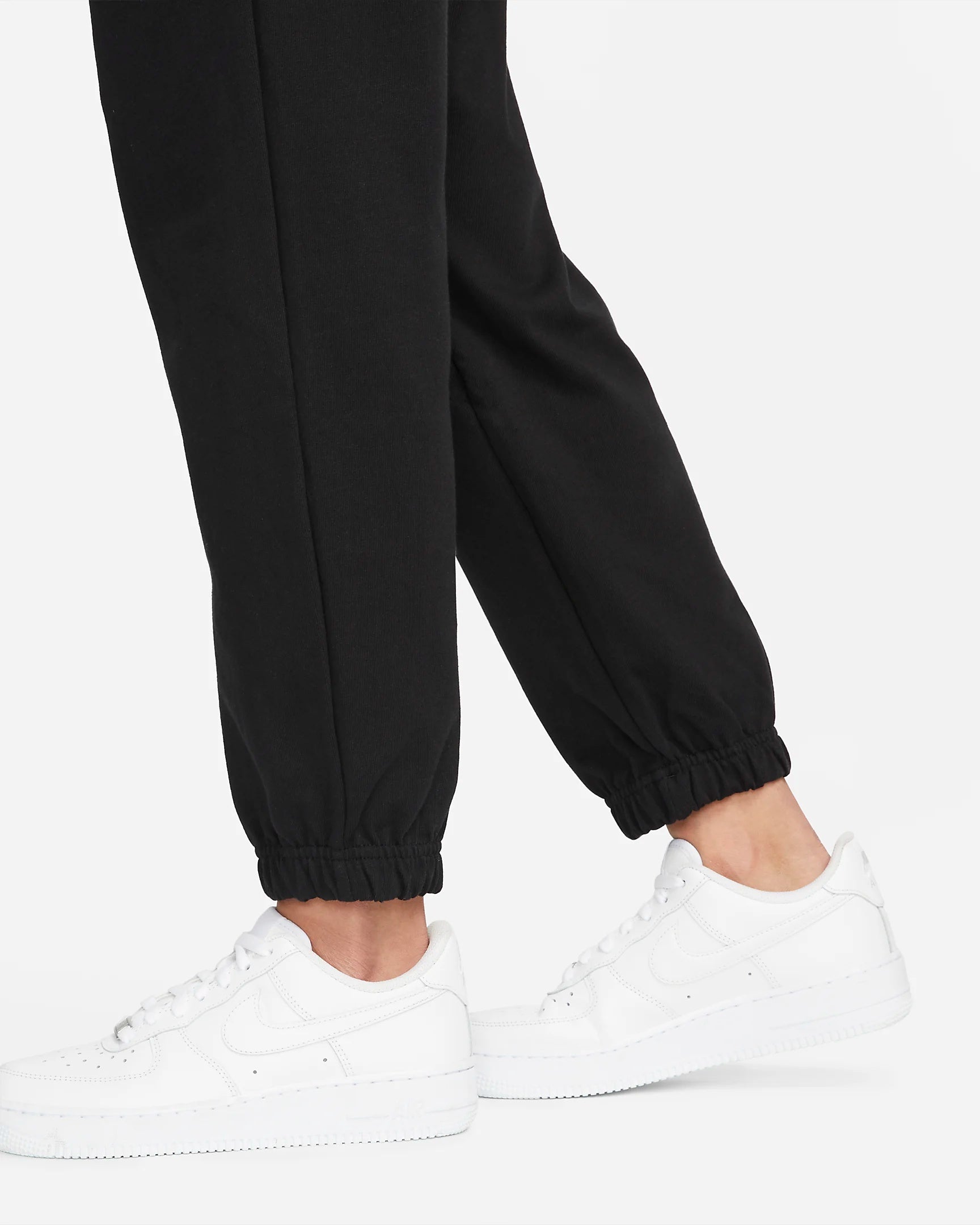 Nike Women's Easy Joggers Black/White